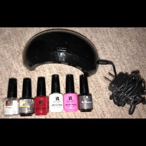 Red carpet gel manicure set and curing light
